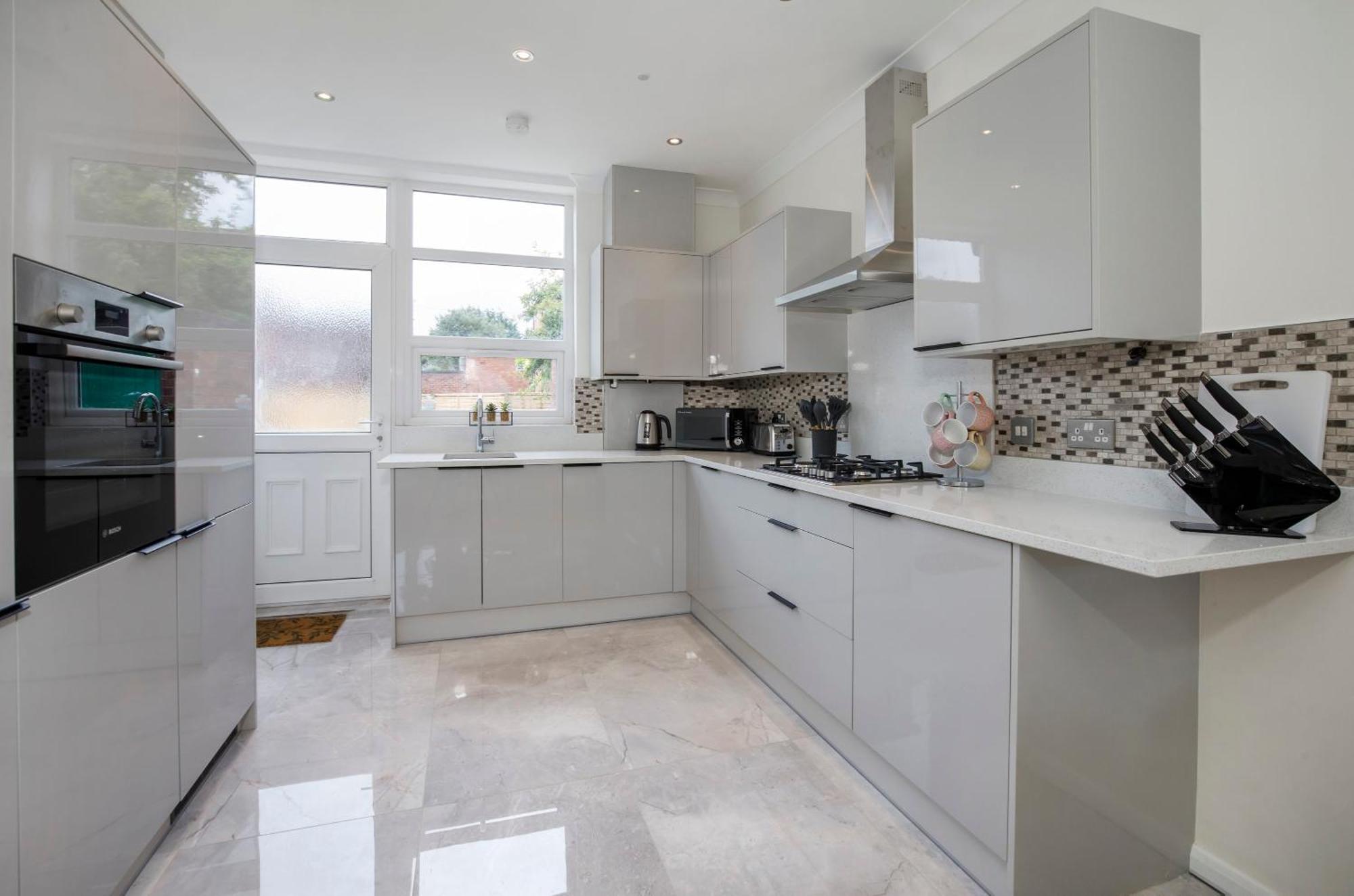 The Burton York 3 Bedroom House Sleeps 6 Экстерьер фото