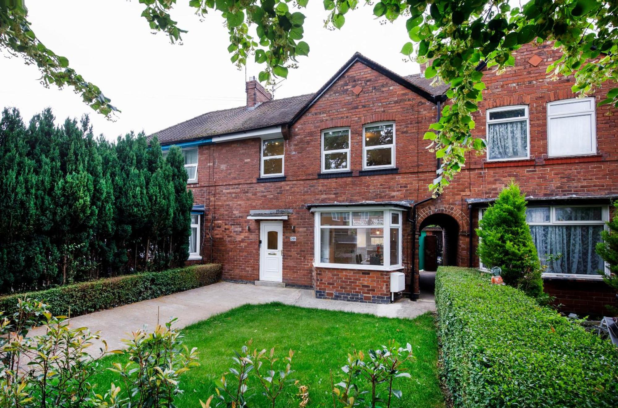 The Burton York 3 Bedroom House Sleeps 6 Экстерьер фото